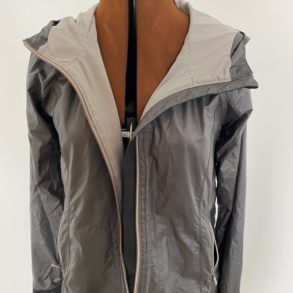 Lole Black Hooded Jacket - Picture 2 of 14